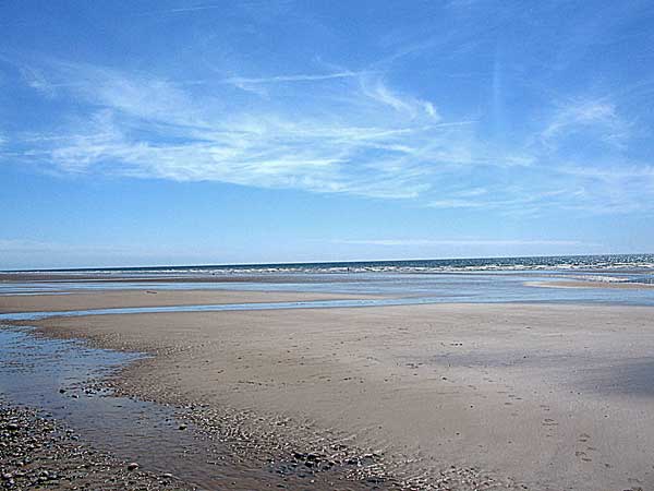 A sandy expanse at Silecroft Beach for that day out at the seaside. Photo courtesy of http://www.wordsworthcountry.com/information/silecroft.htm. 
